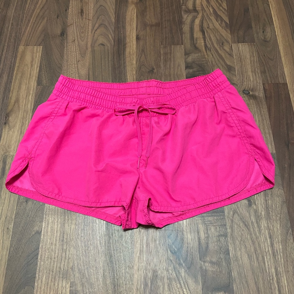 Old Navy pink pull on shorts